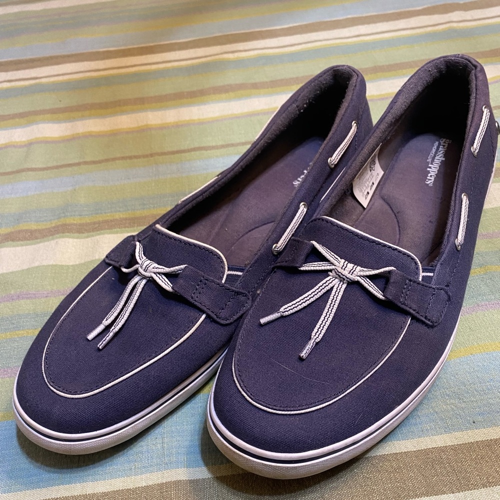 Women’s Grasshoppers size 10